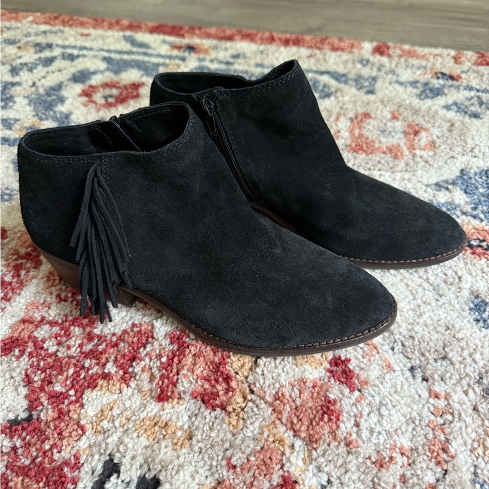 Lucky Brand Black Suede Tassle Booties